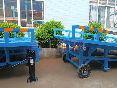 1672640335821924.jpg 10噸分體移動式登車橋1I.jpg