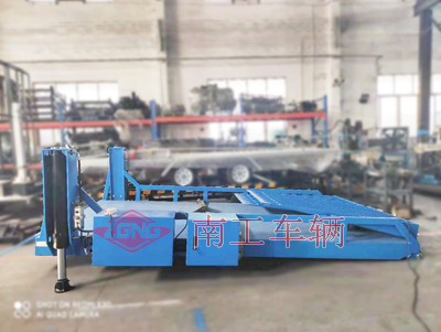 1675303685753445.jpg 非標訂制8噸移動式登車橋3I.jpg