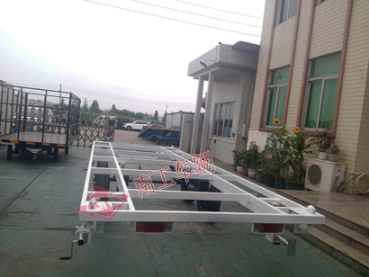 1676268642924049.jpg 4噸房車底盤(pán) 平板全掛拖車5I.jpg