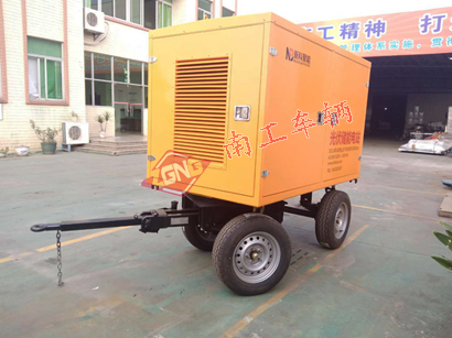 1676532974364362.jpg 箱式平板車(chē) 光伏儲(chǔ)能電站專(zhuān)用拖車(chē)I.jpg