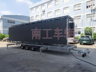 1696996019777546.jpg 45平方大型戶外折疊式LED廣告拖車3I.jpg