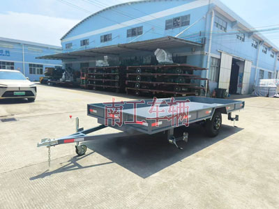 1728458613244492.jpg ATV拖車0.8噸輕型鐵板實心護欄全掛車3I.jpg