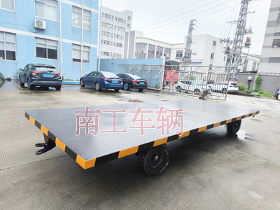 1729233875762660.jpg 6噸牽引平板拖車 工業(yè)全掛拖車3I.jpg