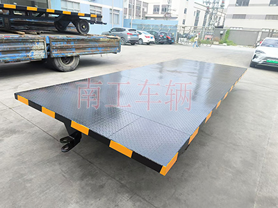 1731634102293756.jpg 5噸全掛式平板拖車(chē) 移動(dòng)拖車(chē)底盤(pán)3I.jpg