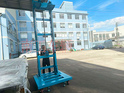 1762134407480966.jpg 0.25噸螺桿升降手推車4I.jpg